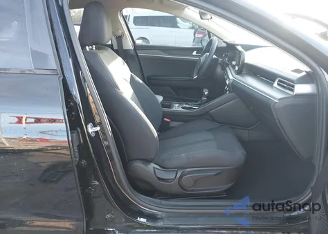 2021 Kia K5 Lxs z USA, uszkodzony, nr VIN 5XXG14J20MG005724